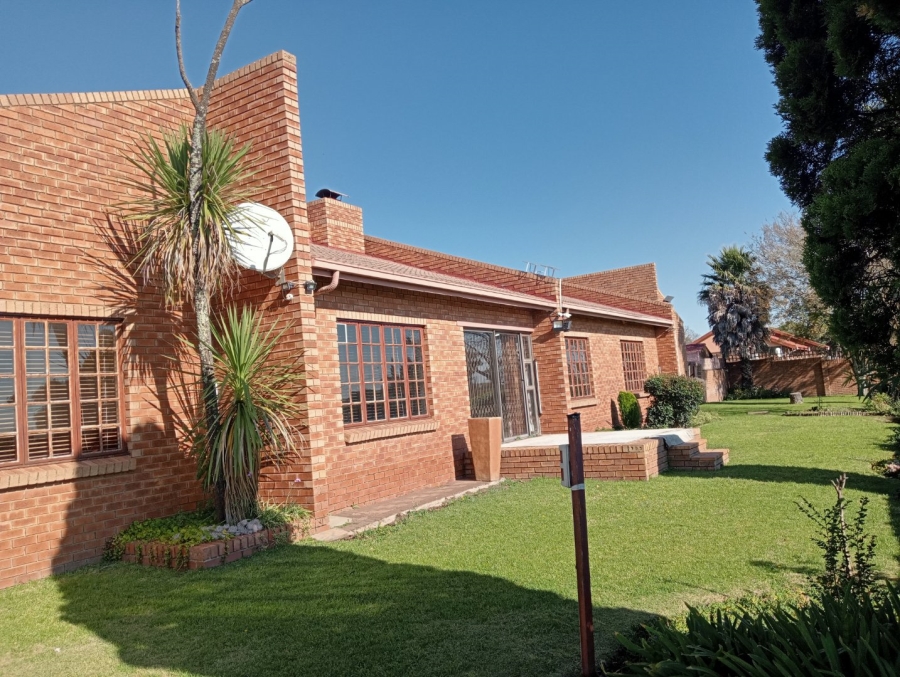 5 Bedroom Property for Sale in Kinross Mpumalanga