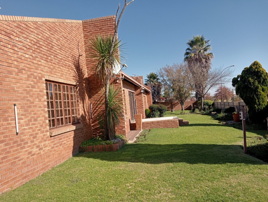 5 Bedroom Property for Sale in Kinross Mpumalanga