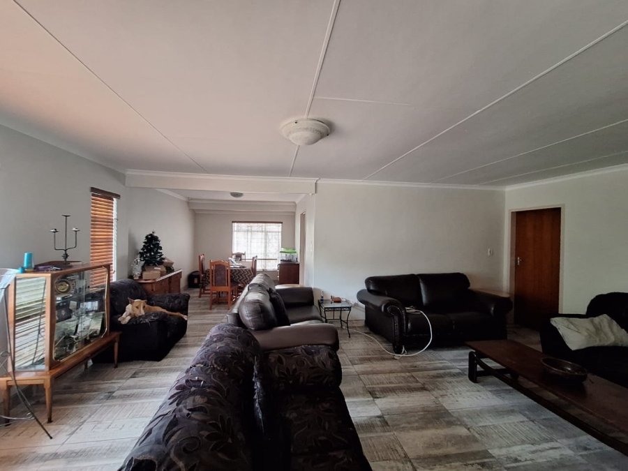 4 Bedroom Property for Sale in Suidheuwel Mpumalanga