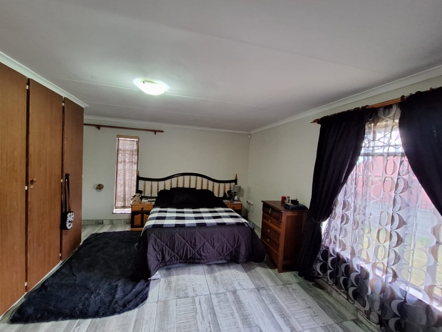 4 Bedroom Property for Sale in Suidheuwel Mpumalanga