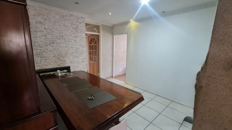 5 Bedroom Property for Sale in Cosmosrand Mpumalanga