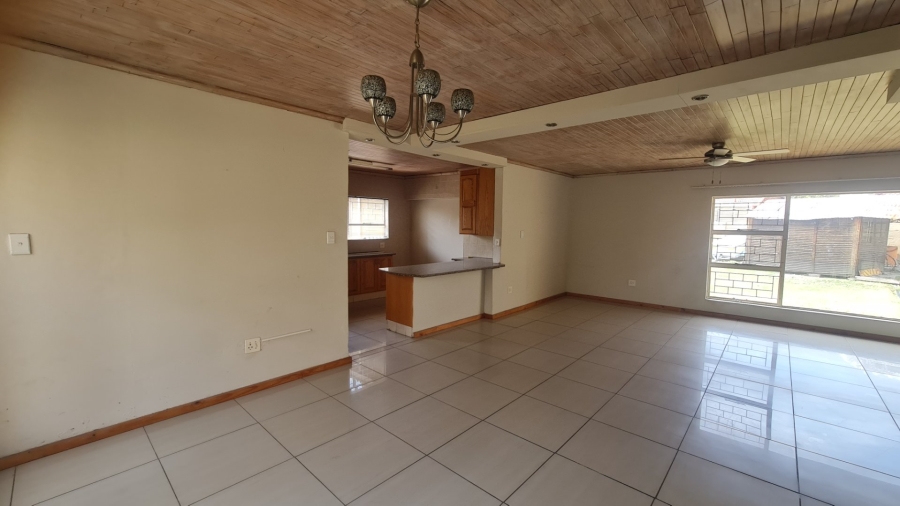 5 Bedroom Property for Sale in Secunda Mpumalanga