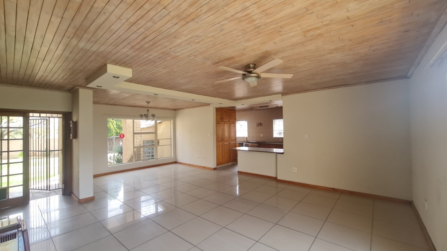 5 Bedroom Property for Sale in Secunda Mpumalanga