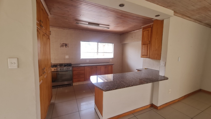 5 Bedroom Property for Sale in Secunda Mpumalanga