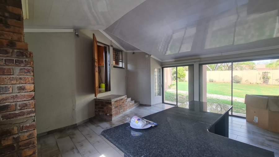 5 Bedroom Property for Sale in Secunda Mpumalanga