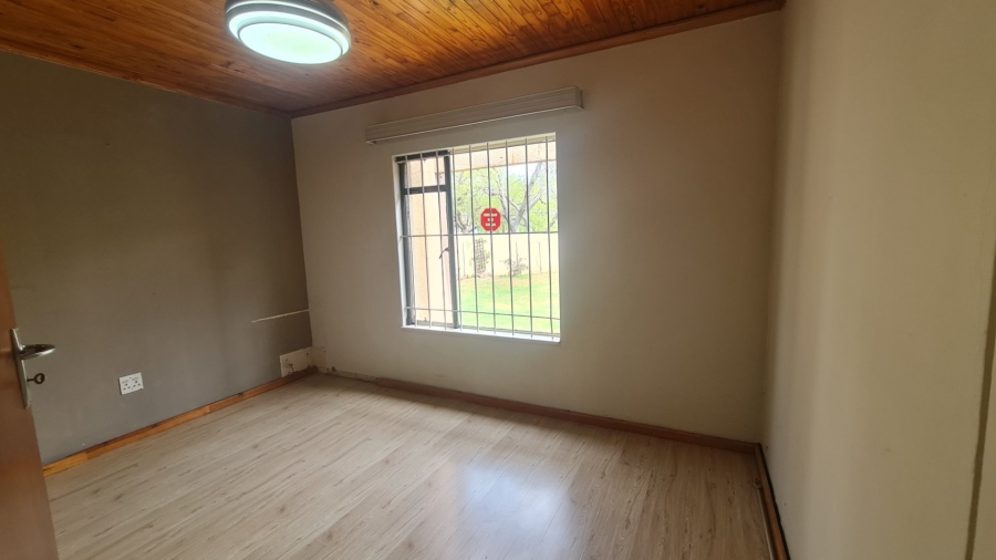 5 Bedroom Property for Sale in Secunda Mpumalanga