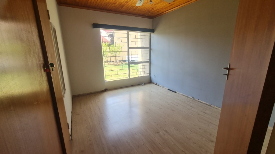 5 Bedroom Property for Sale in Secunda Mpumalanga