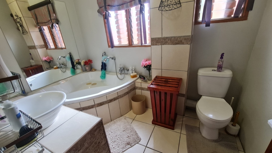 3 Bedroom Property for Sale in Cosmosrand Mpumalanga