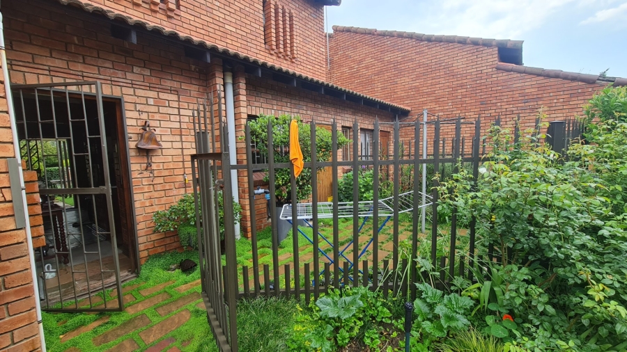 3 Bedroom Property for Sale in Cosmosrand Mpumalanga