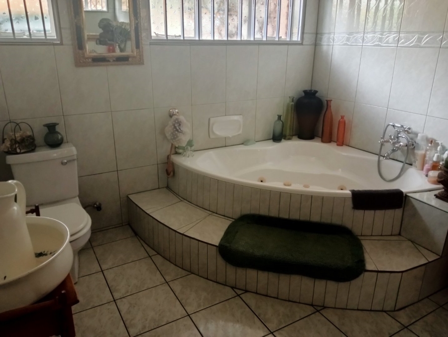 7 Bedroom Property for Sale in Kinross Mpumalanga