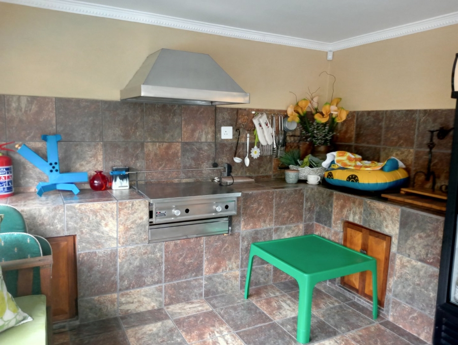 7 Bedroom Property for Sale in Kinross Mpumalanga