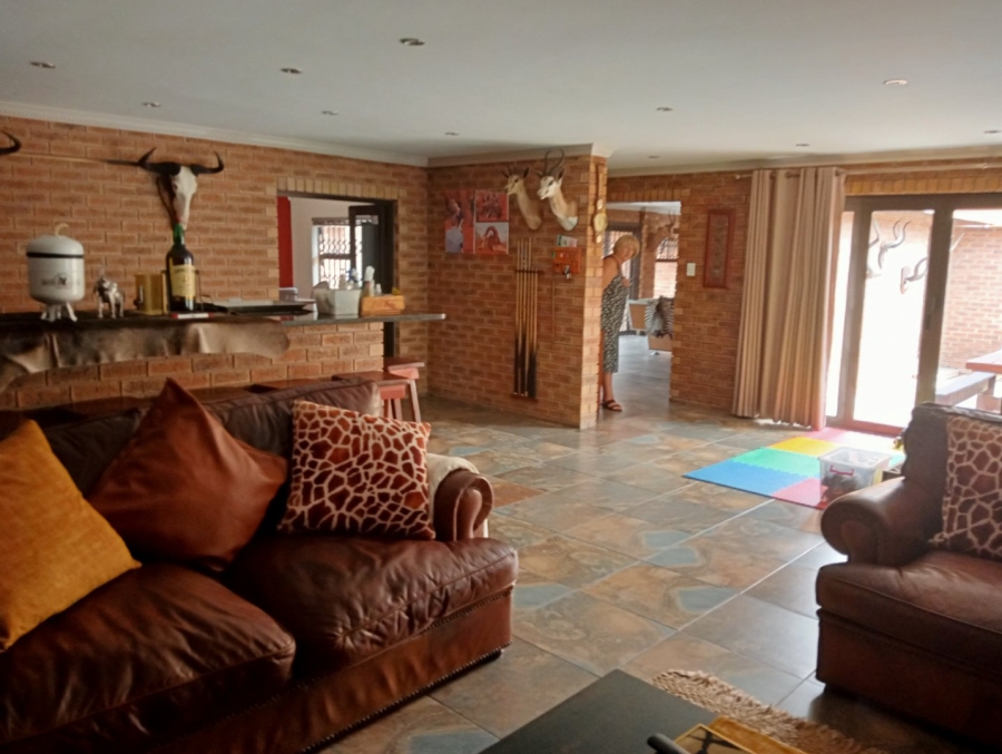 7 Bedroom Property for Sale in Kinross Mpumalanga