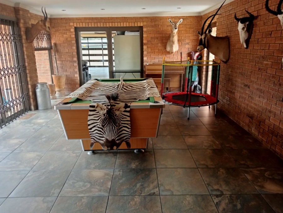 7 Bedroom Property for Sale in Kinross Mpumalanga