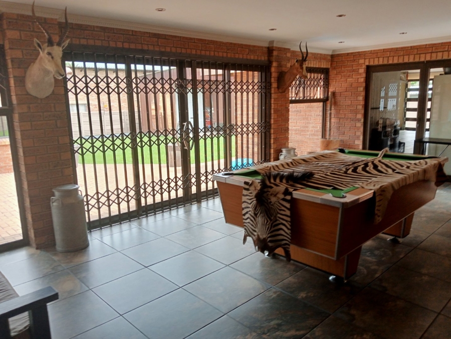 7 Bedroom Property for Sale in Kinross Mpumalanga