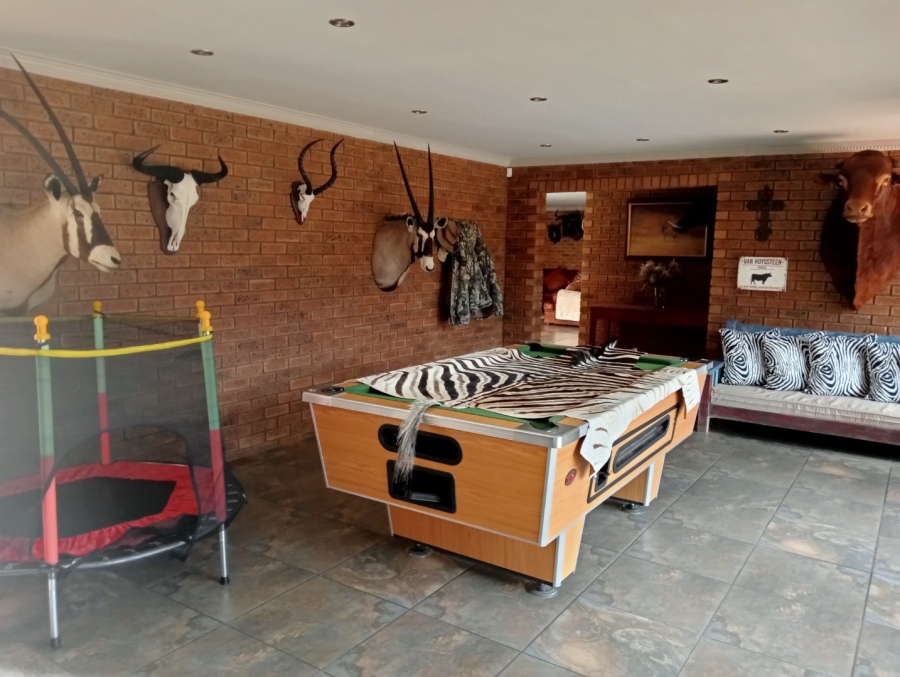 7 Bedroom Property for Sale in Kinross Mpumalanga