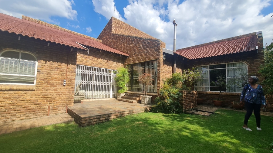 5 Bedroom Property for Sale in Kinross Mpumalanga