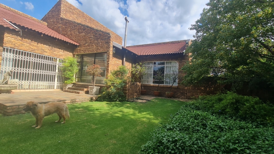 5 Bedroom Property for Sale in Kinross Mpumalanga