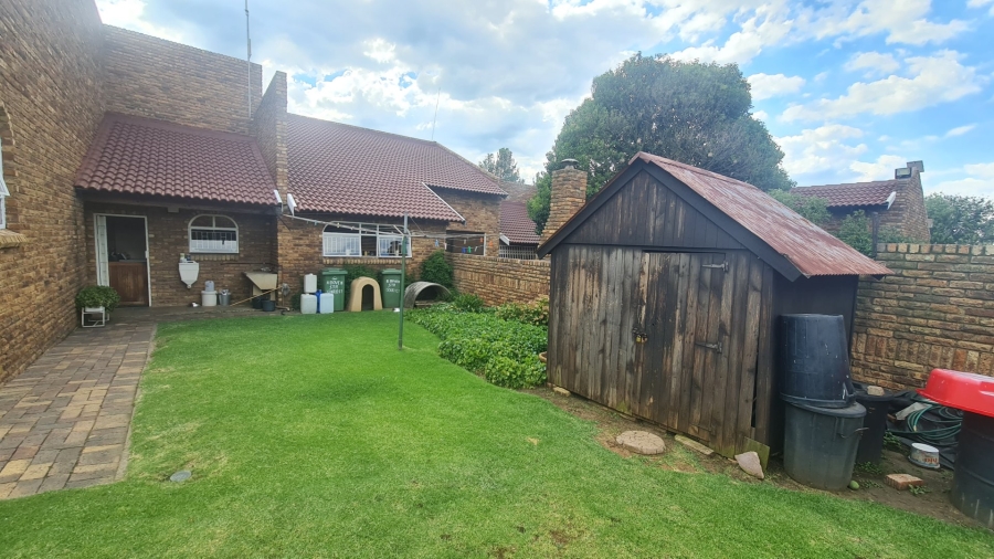 5 Bedroom Property for Sale in Kinross Mpumalanga