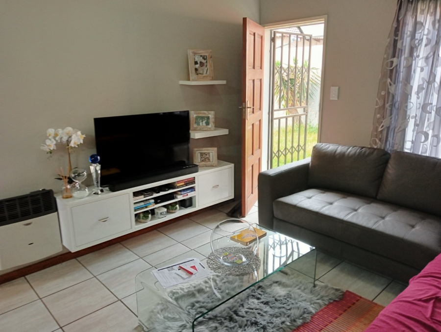 2 Bedroom Property for Sale in Terra Nova Mpumalanga