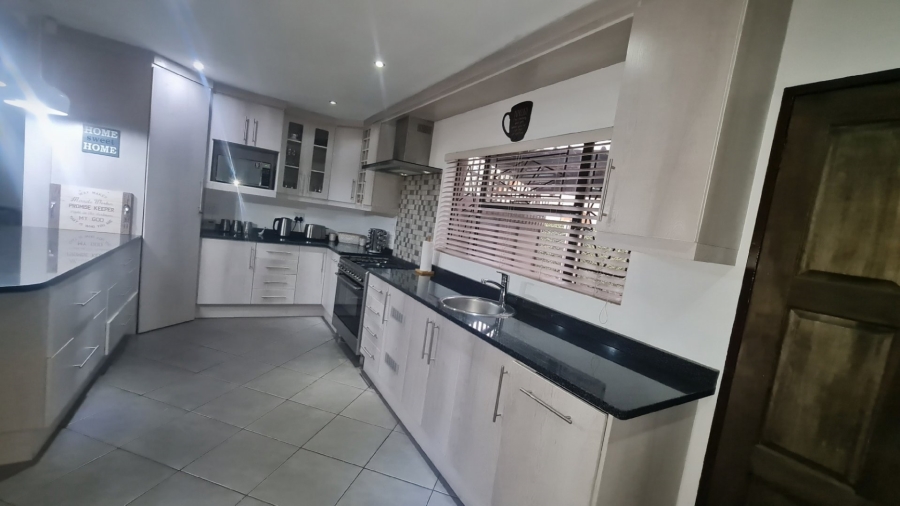 4 Bedroom Property for Sale in Kruinpark Mpumalanga