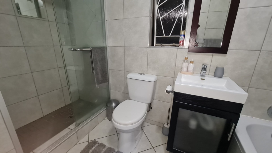 4 Bedroom Property for Sale in Kruinpark Mpumalanga