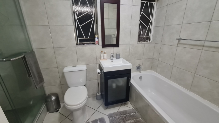 4 Bedroom Property for Sale in Kruinpark Mpumalanga