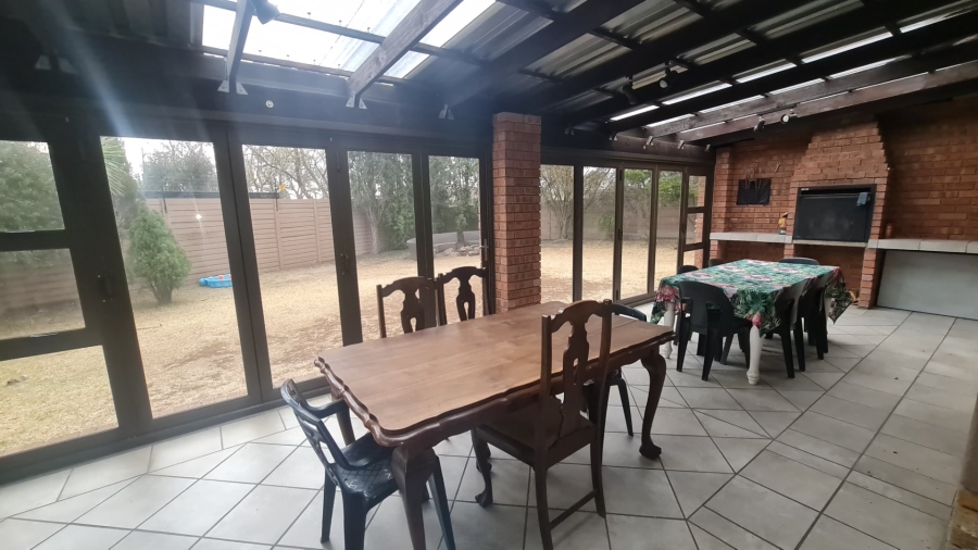 4 Bedroom Property for Sale in Kruinpark Mpumalanga