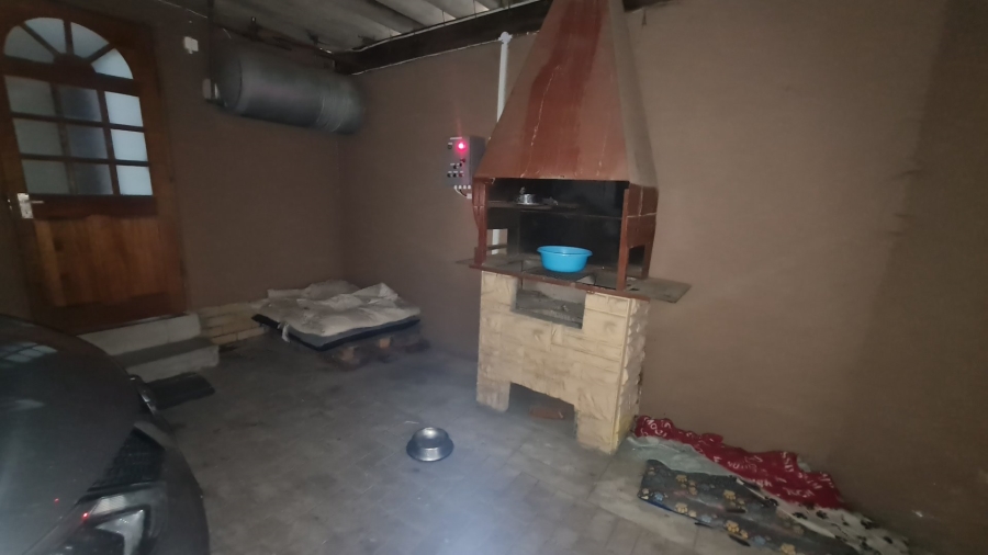 4 Bedroom Property for Sale in Kruinpark Mpumalanga