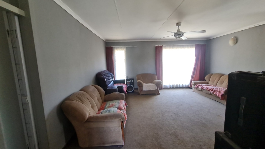 3 Bedroom Property for Sale in Cosmosrand Mpumalanga