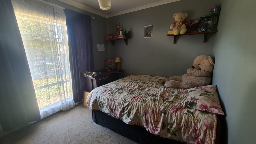 3 Bedroom Property for Sale in Cosmosrand Mpumalanga