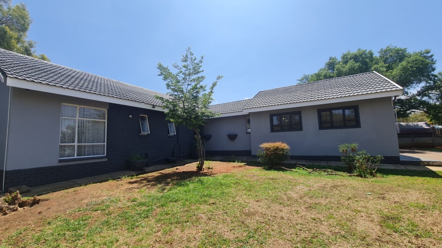 3 Bedroom Property for Sale in Cosmosrand Mpumalanga