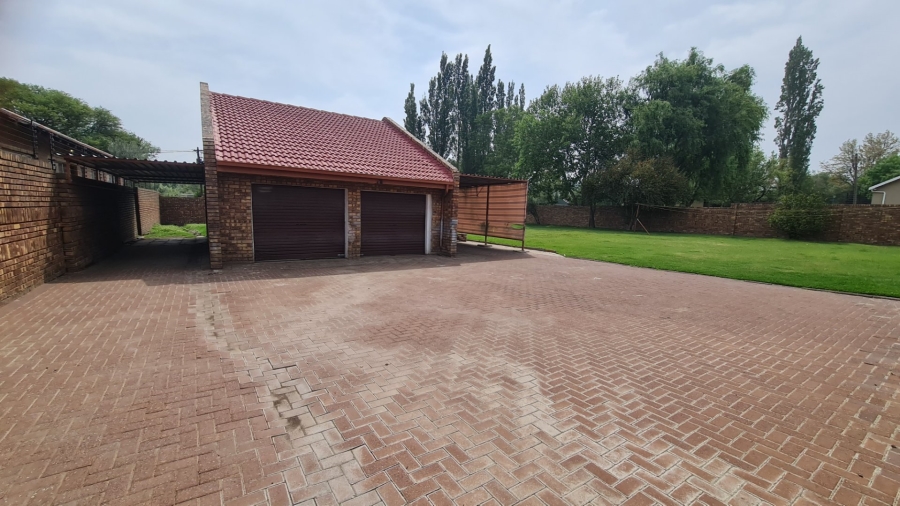 3 Bedroom Property for Sale in Trichardt Mpumalanga