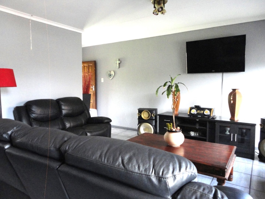 3 Bedroom Property for Sale in Kruinpark Mpumalanga