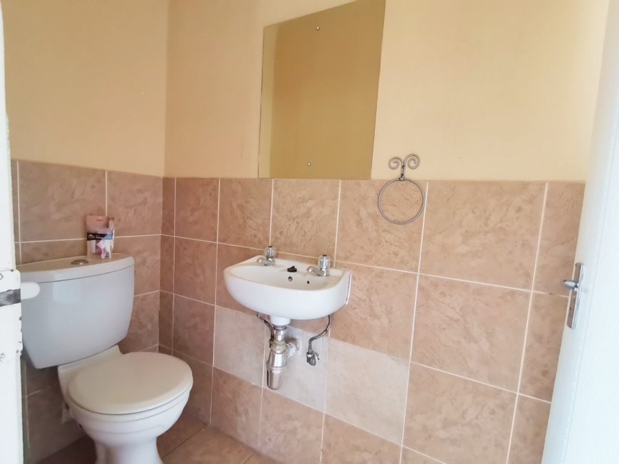 2 Bedroom Property for Sale in Stonehenge Ext 7 Mpumalanga