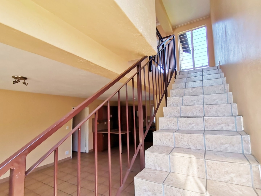 2 Bedroom Property for Sale in Stonehenge Ext 7 Mpumalanga