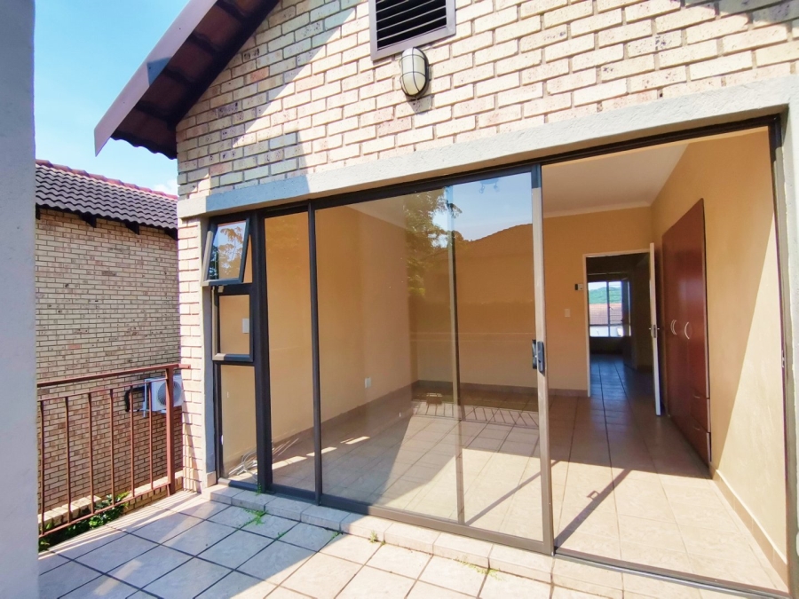 2 Bedroom Property for Sale in Stonehenge Ext 7 Mpumalanga