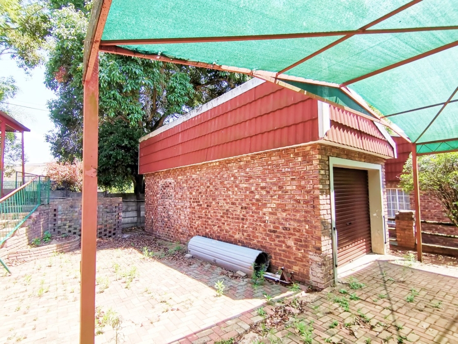 2 Bedroom Property for Sale in White River Ext 9 Mpumalanga