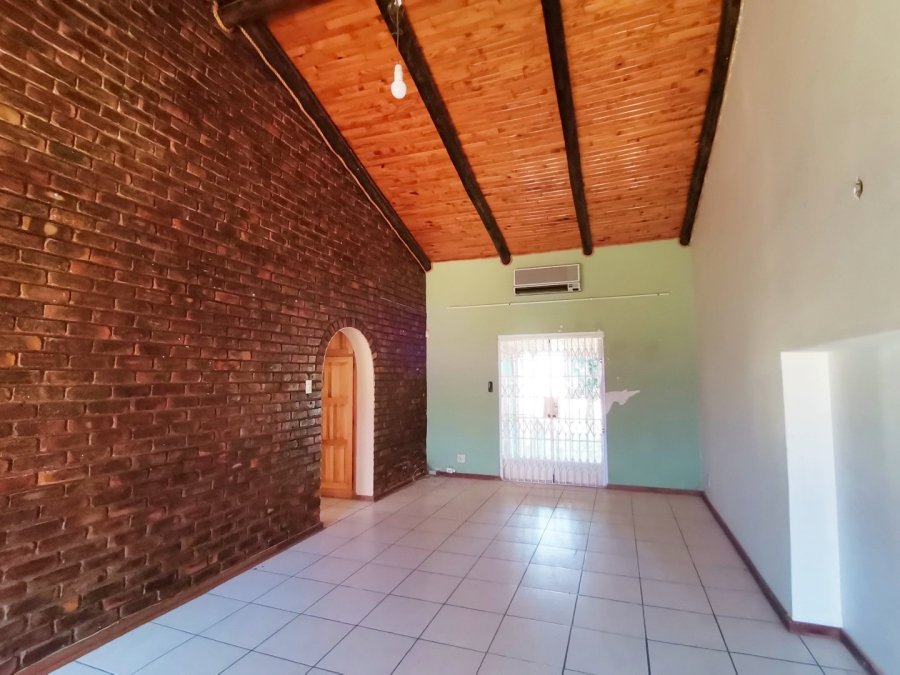 2 Bedroom Property for Sale in White River Ext 9 Mpumalanga