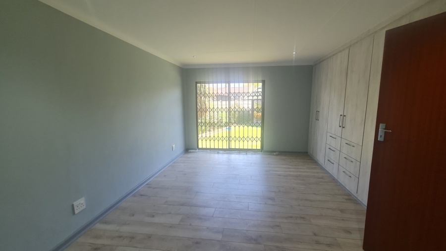 3 Bedroom Property for Sale in Kruinpark Mpumalanga