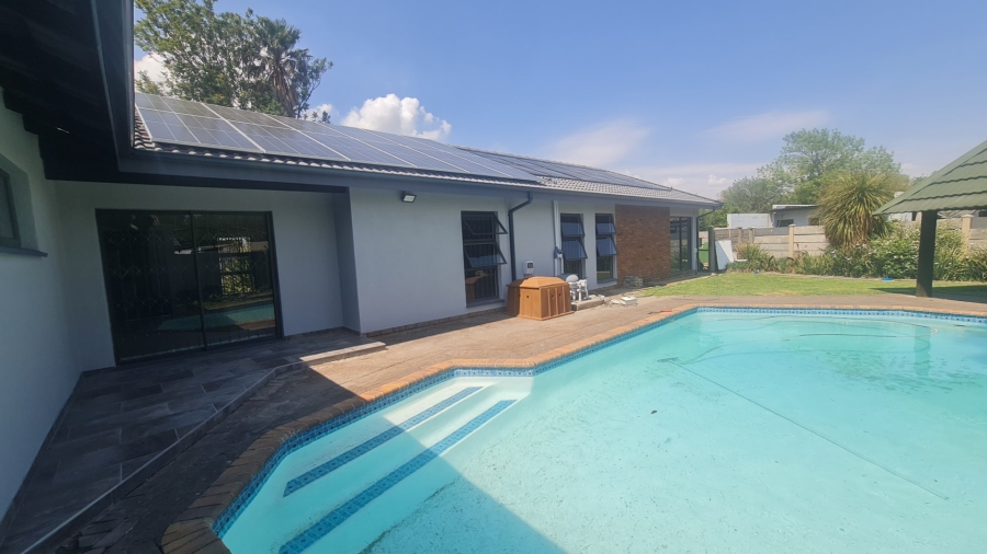 3 Bedroom Property for Sale in Kruinpark Mpumalanga