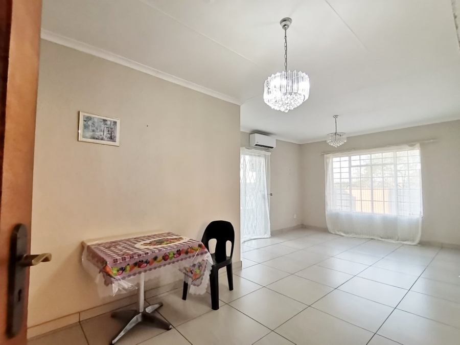 3 Bedroom Property for Sale in Sonheuwel Ext 1 Mpumalanga