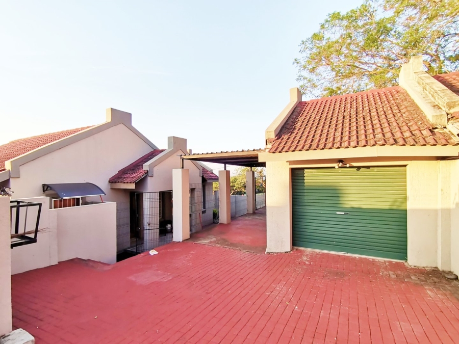 3 Bedroom Property for Sale in Sonheuwel Ext 1 Mpumalanga