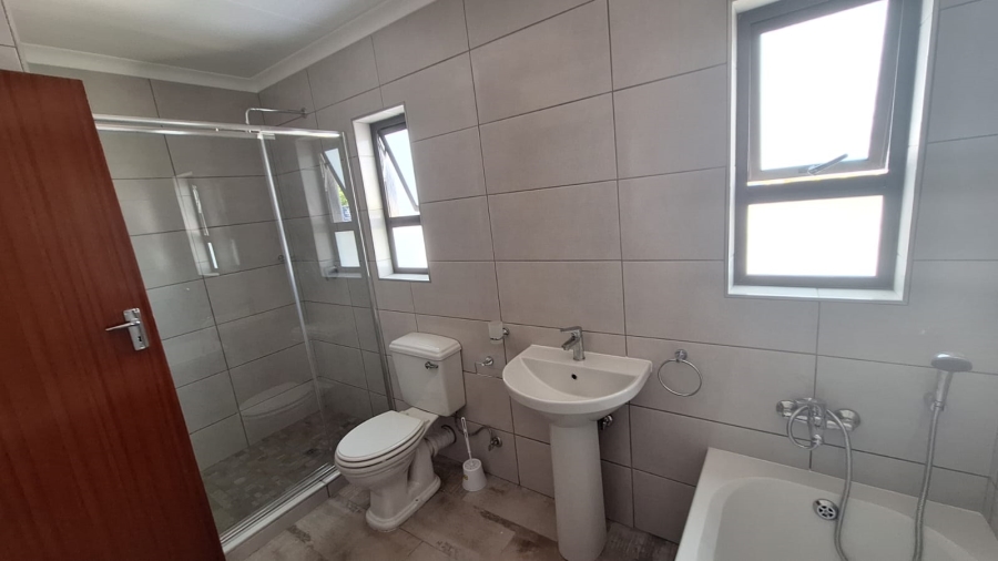 3 Bedroom Property for Sale in Kruinpark Mpumalanga