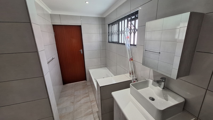 3 Bedroom Property for Sale in Kruinpark Mpumalanga