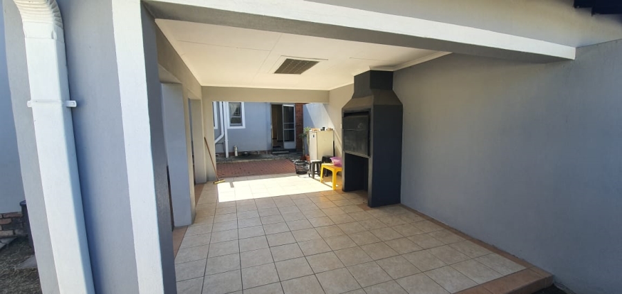 3 Bedroom Property for Sale in Cosmosrand Mpumalanga