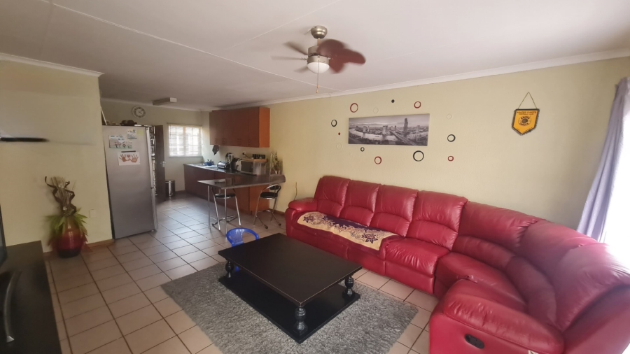 2 Bedroom Property for Sale in Cosmosrand Mpumalanga