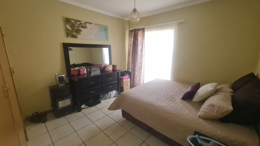 2 Bedroom Property for Sale in Cosmosrand Mpumalanga