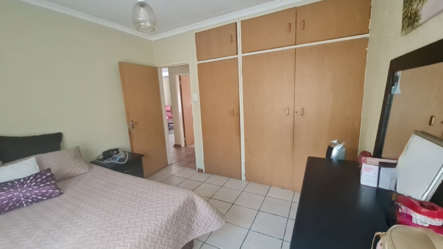 2 Bedroom Property for Sale in Cosmosrand Mpumalanga