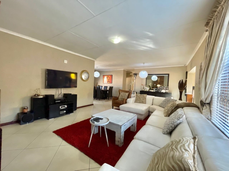 To Let 3 Bedroom Property for Rent in Aerorand Mpumalanga