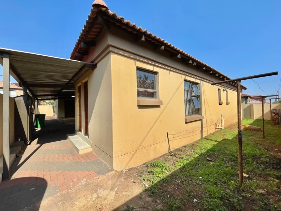 To Let 4 Bedroom Property for Rent in Mineralia Mpumalanga